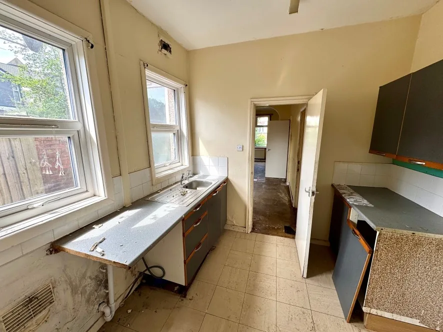 Eld Road — kitchen before refurbishment